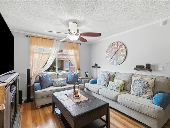 3rd image of 7902 WATERVIEW WAY