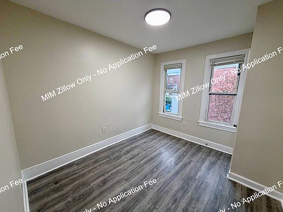 5th image of 1154 Lansdowne Ave