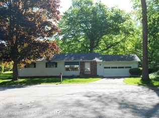 1760 Jeanne St, Holt, MI 48842