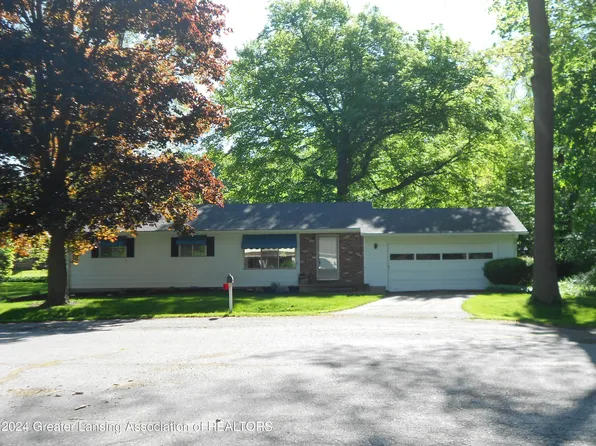 1760 Jeanne St, Holt, MI 48842