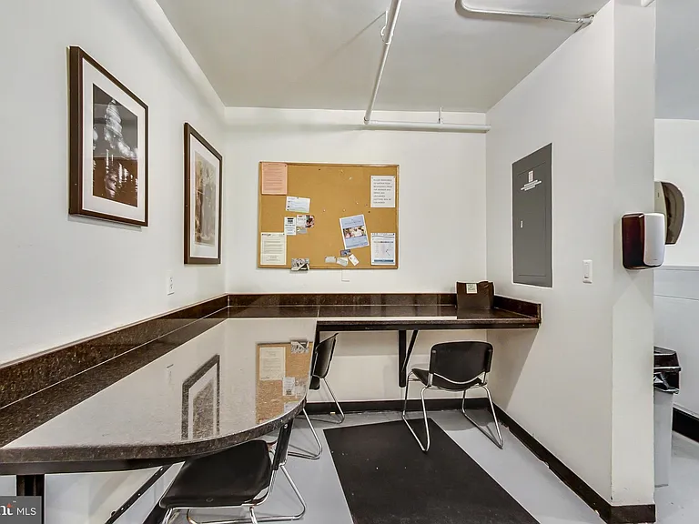 1 Scott Cir #116 — Photo 13