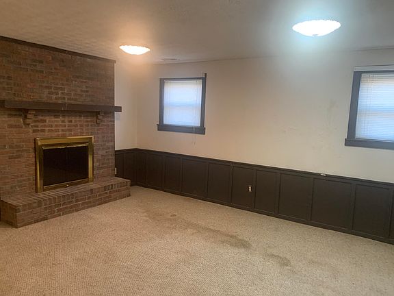 5th image of 33 Sheridan Dr