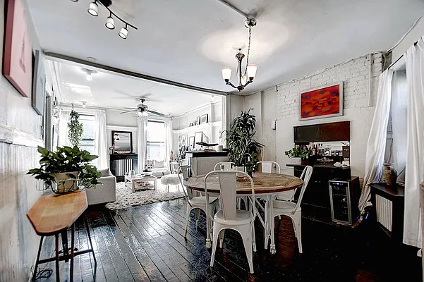 Rented by Urbane Brokerage | media 1