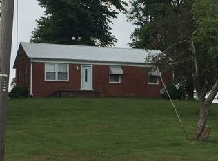 11101 Jackson Rd N, Utica, KY 42376