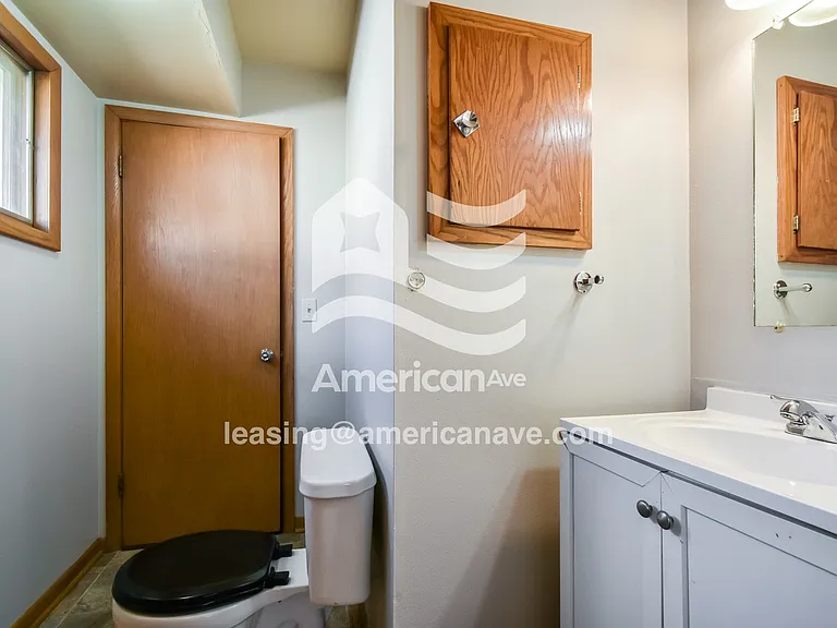 1536_014_bathroom_14174409.jpg