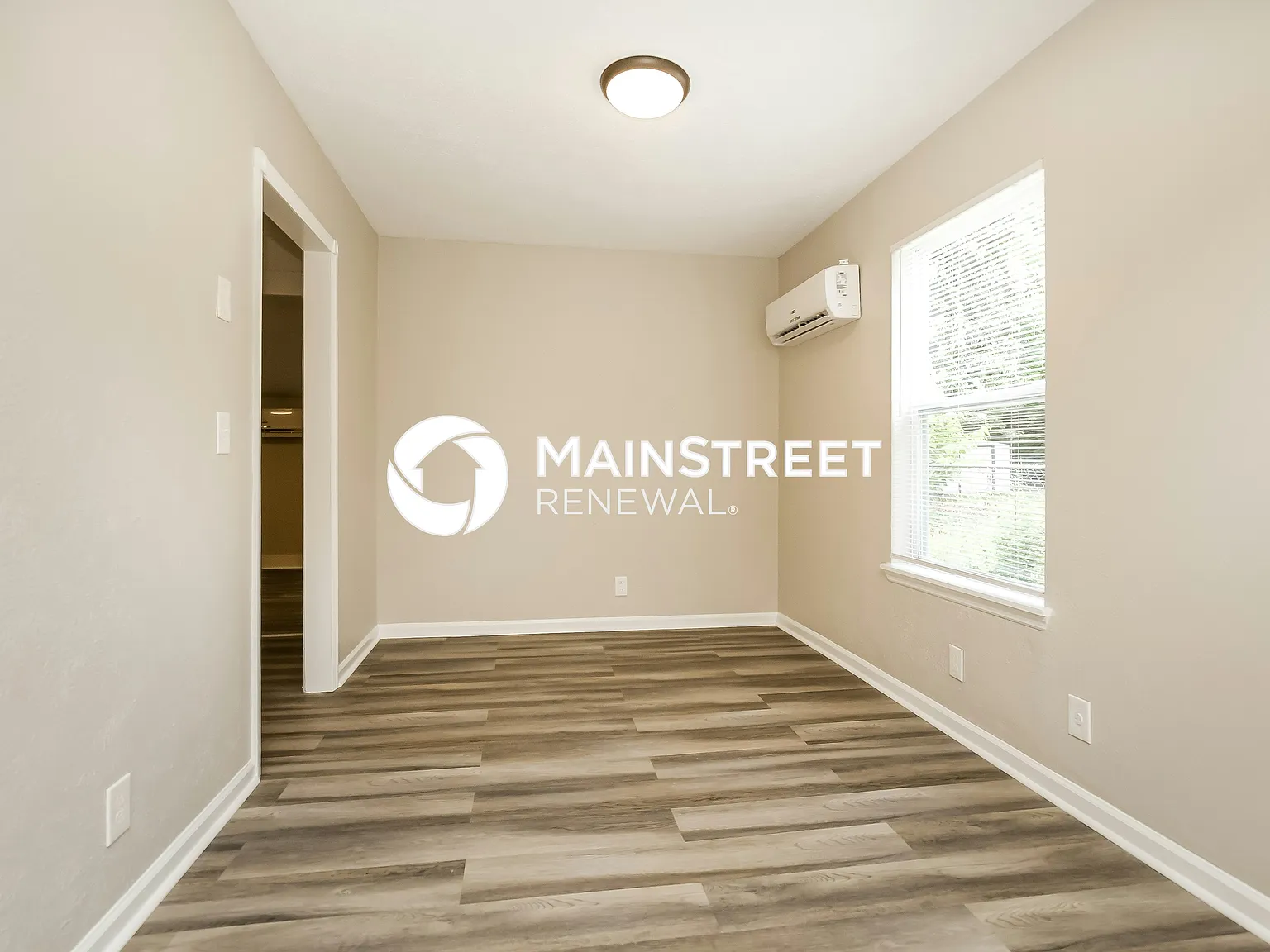 1010 Wingate St — Photo 3