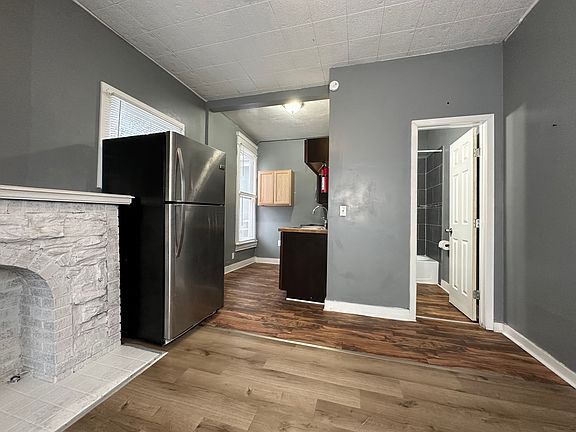 5th image of 1106 Esplanade St #4