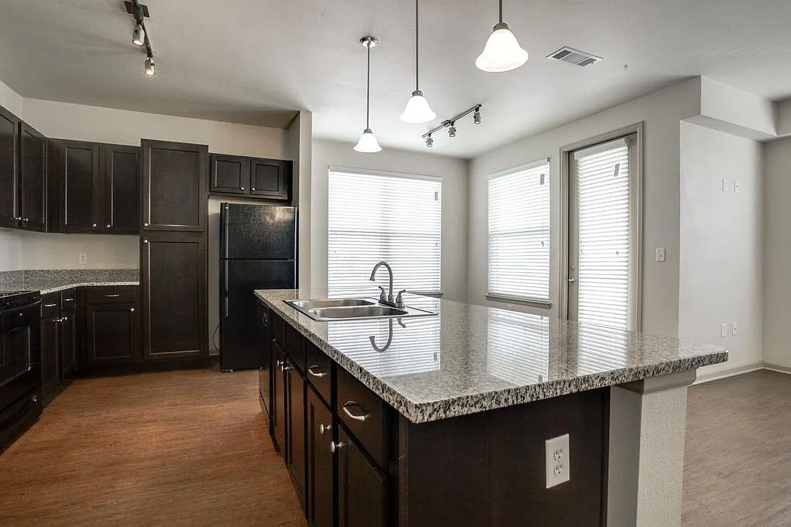 Reserve at Village Creek — Photo 3
