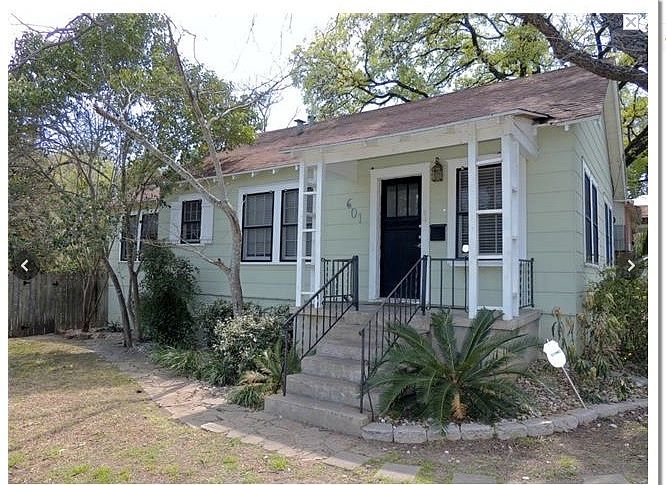 Cute Bungalow in SOCO