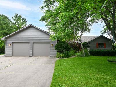 S20W27456 Fenway DRIVE N N, Waukesha, WI, 53188