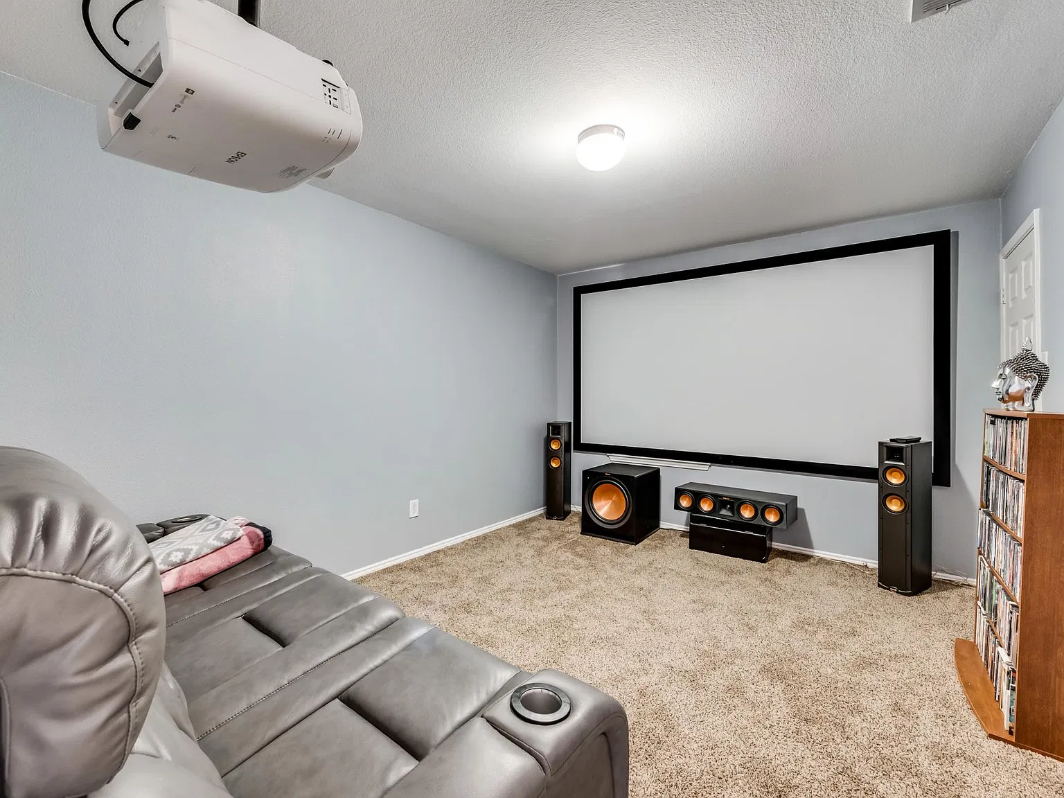 4 bed, 2485 sqft, $2,495 — Photo 4