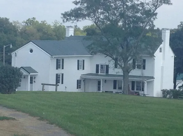 1146 Clay Kiser Rd, Paris, KY 40361