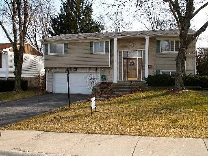 9091 Forest Dr photo 1