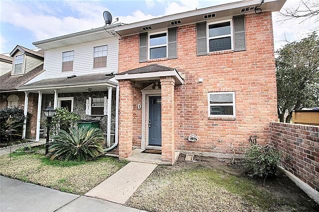 1st image of 27 Brandon Hall Dr APT D