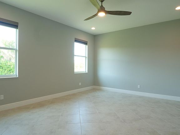 5th image of 4865 Arabella Cir