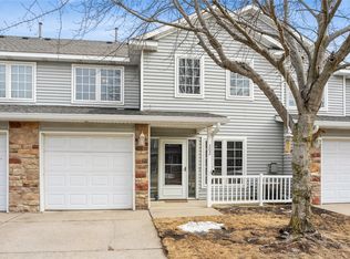 2100 Meadow Chase Ln UNIT 202, Des Moines, IA 50320