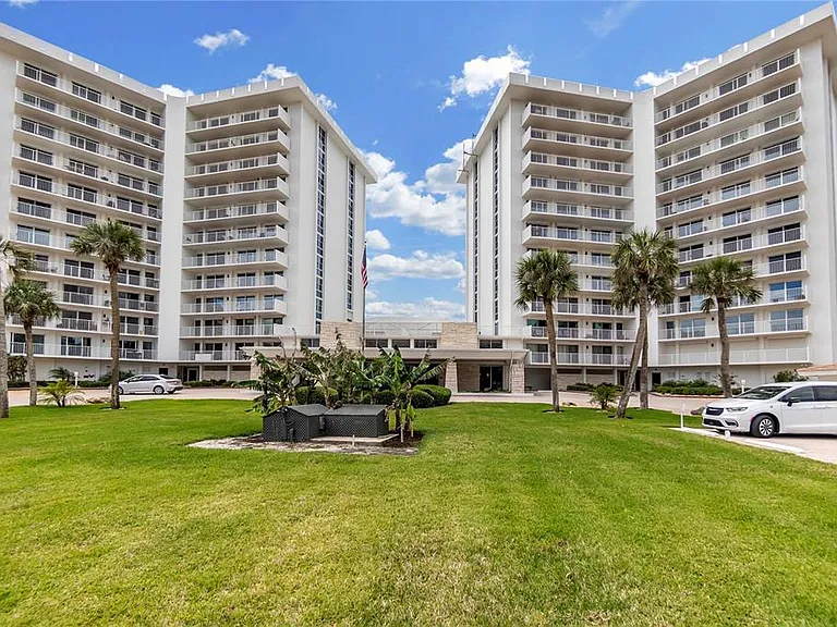 2301 Gulf Of Mexico Dr #102N — Photo 37
