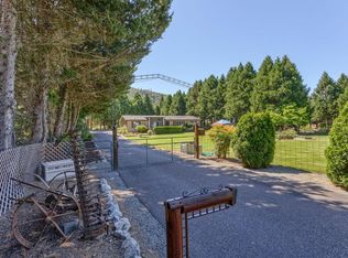 1495 Rogue River Hwy, Gold Hill, OR