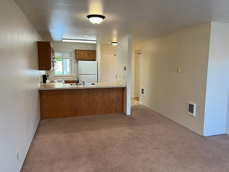 2941 W Lorraine Ave #1-10 — Photo 6