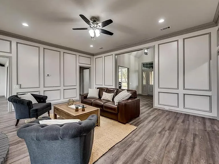 3403 County Road 1157 — Photo 21