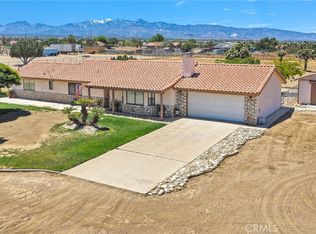 9872 Aster Rd, Oak Hills, CA 92344