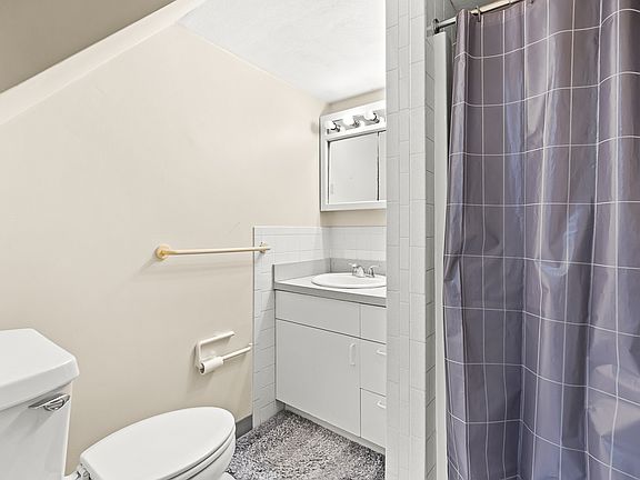 5th image of 4 Baldwin Pl APT 1