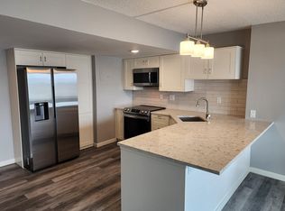 207 5th Ave SW APT 807, Rochester, MN 55902