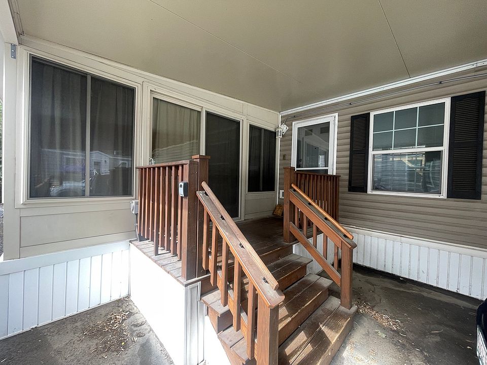 1st image of 165 Summer St APT 2