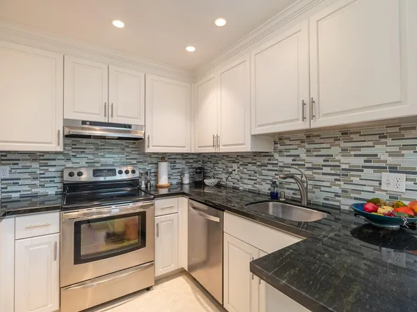 100 Thorndale Drive #243, San Rafael, CA 94903