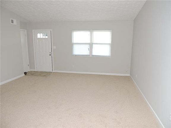 4th image of 5628 Knoxville Dr