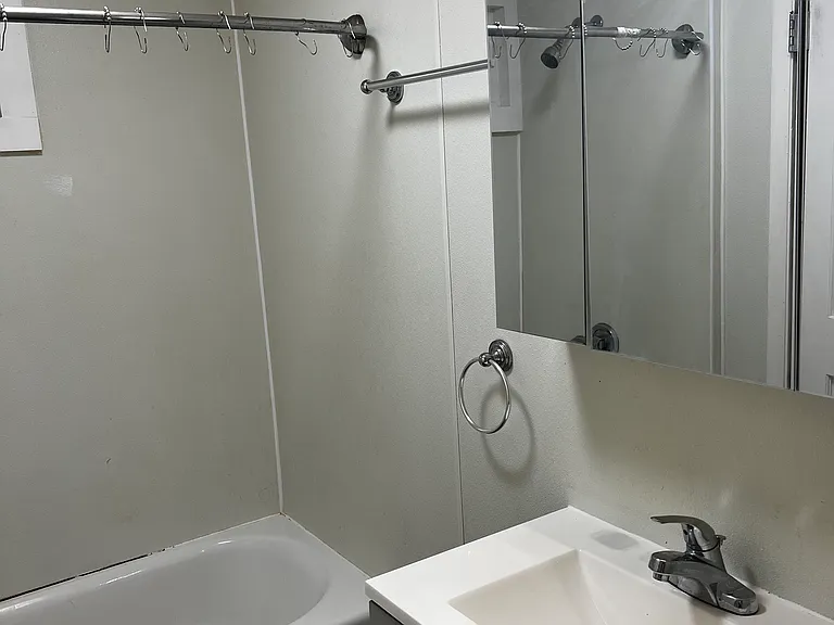 29 Cedar St #3 — Photo 11