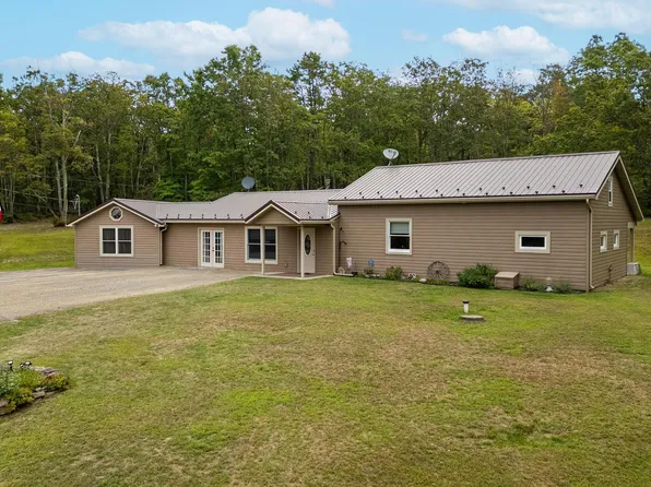 151 Travis Rd, Howard, PA 16841