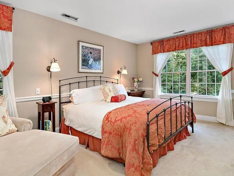 5564 King Stuart Dr — Photo 20