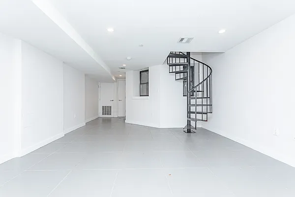 Rented by NY Living Solutions | media 16