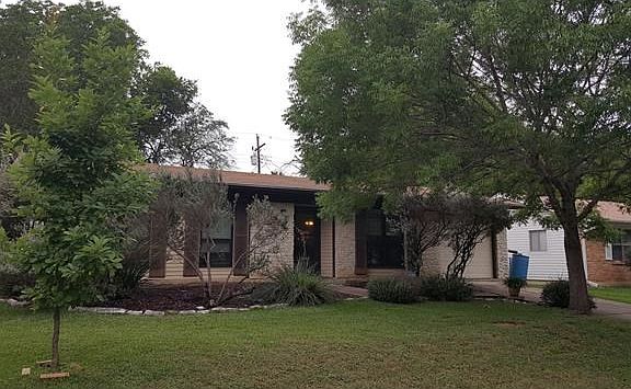 3rd image of 2700 Sherwood Ln
