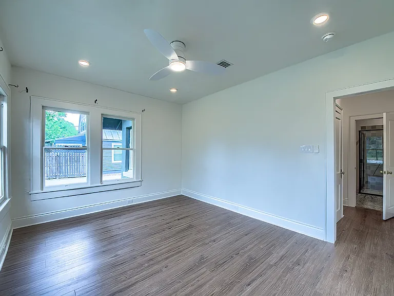 518 Queen Anne Ct — Photo 23