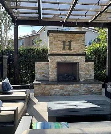 3rd image of 4 Soho Ct #35