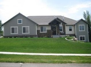 544 E 410 N, Hyde Park, UT 84318