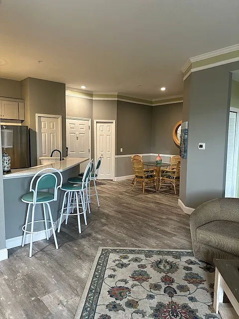 3 bed, 1376 sqft, $2,750 — Photo 2