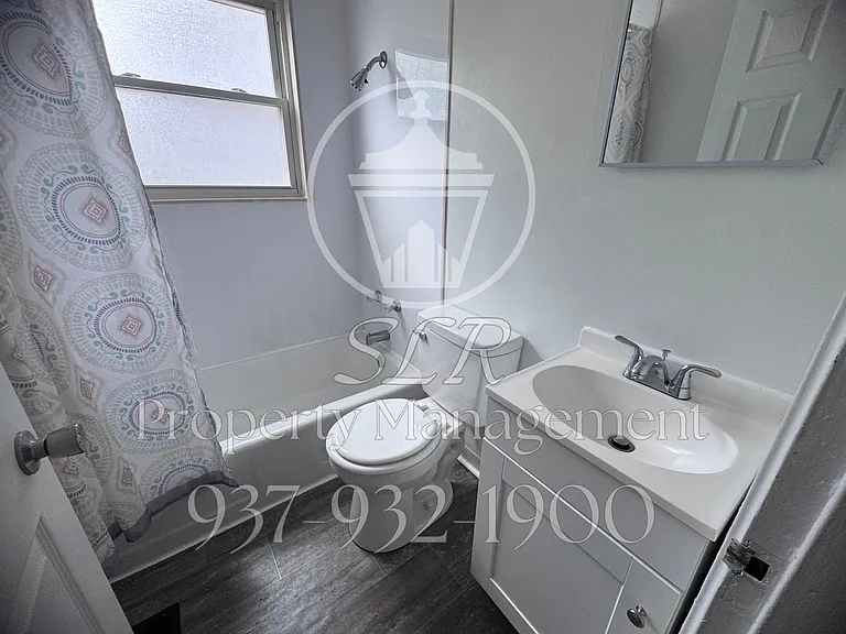420 E Siebenthaler Ave #2 — Photo 11