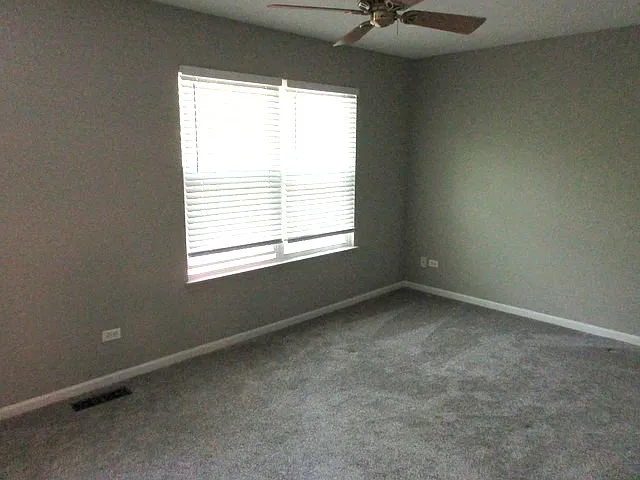 1225 N Village Dr — Photo 17