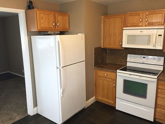 3rd image of 2179 W Arthur Dr