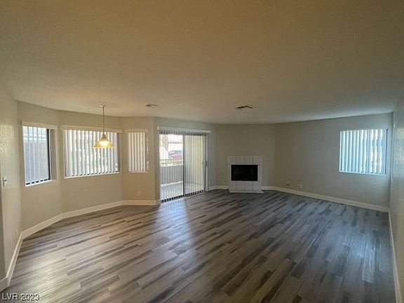 3rd image of 5048 S Rainbow Blvd #101