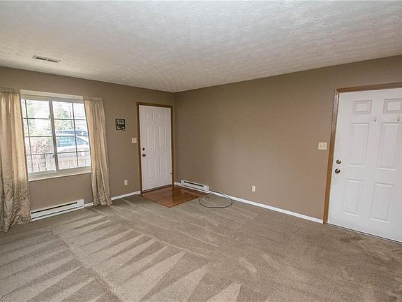4th image of 35599 Westminister Ave #30