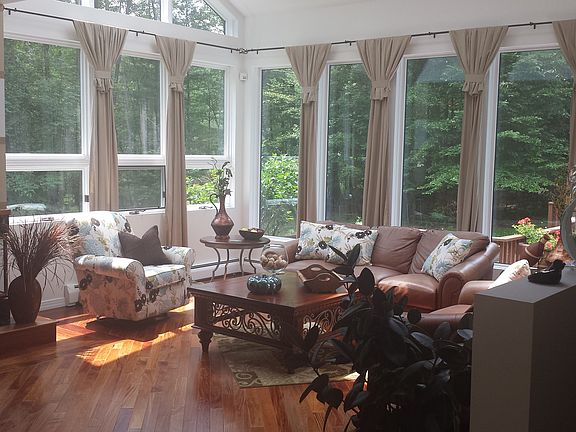 L/R with Mahongany flooring