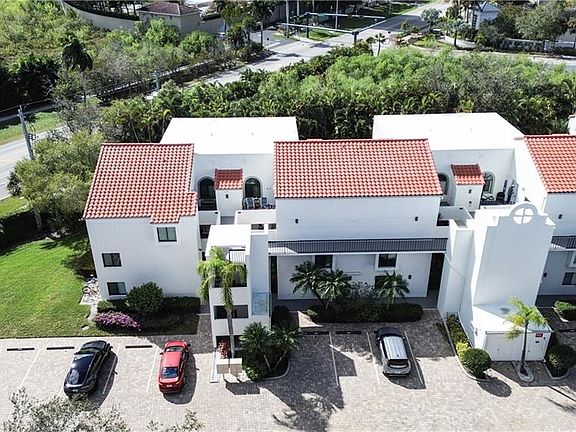 2nd image of 592 Beachwalk CIR #N105
