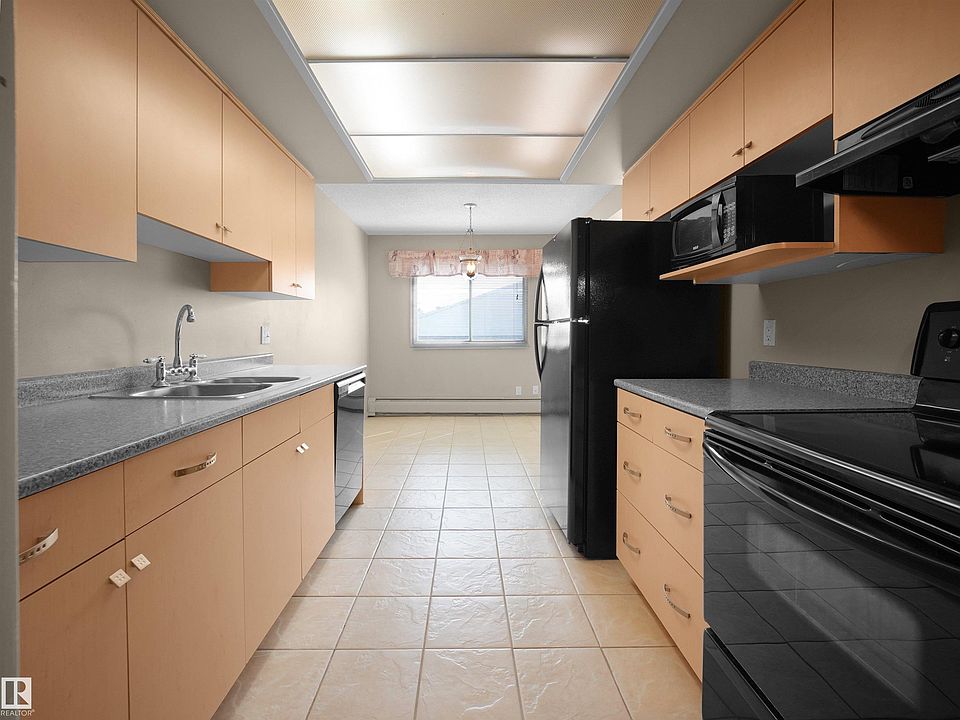 1st image of 4404 122nd St NW