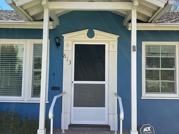 2nd image of 813 Muskingum Ave