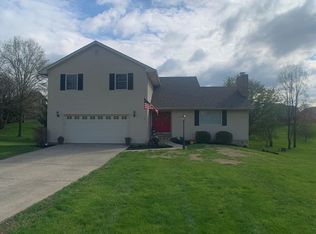 2302 Glen Dr, Maysville, KY 41056