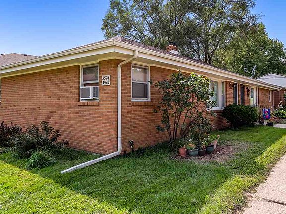 2nd image of 3524 Normandy Ave #3526